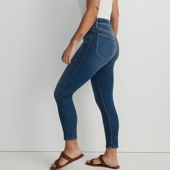 Madewell Roadtripper Jeans - Picture 4 of 8